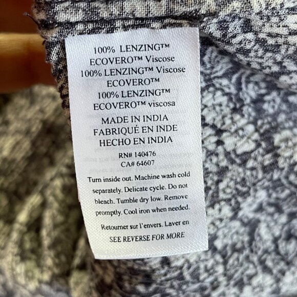 FAHERTY Amira Top In Navy Ditsy Floral Women's Size L Pullover Flutter Sleeve - Picture 6 of 9